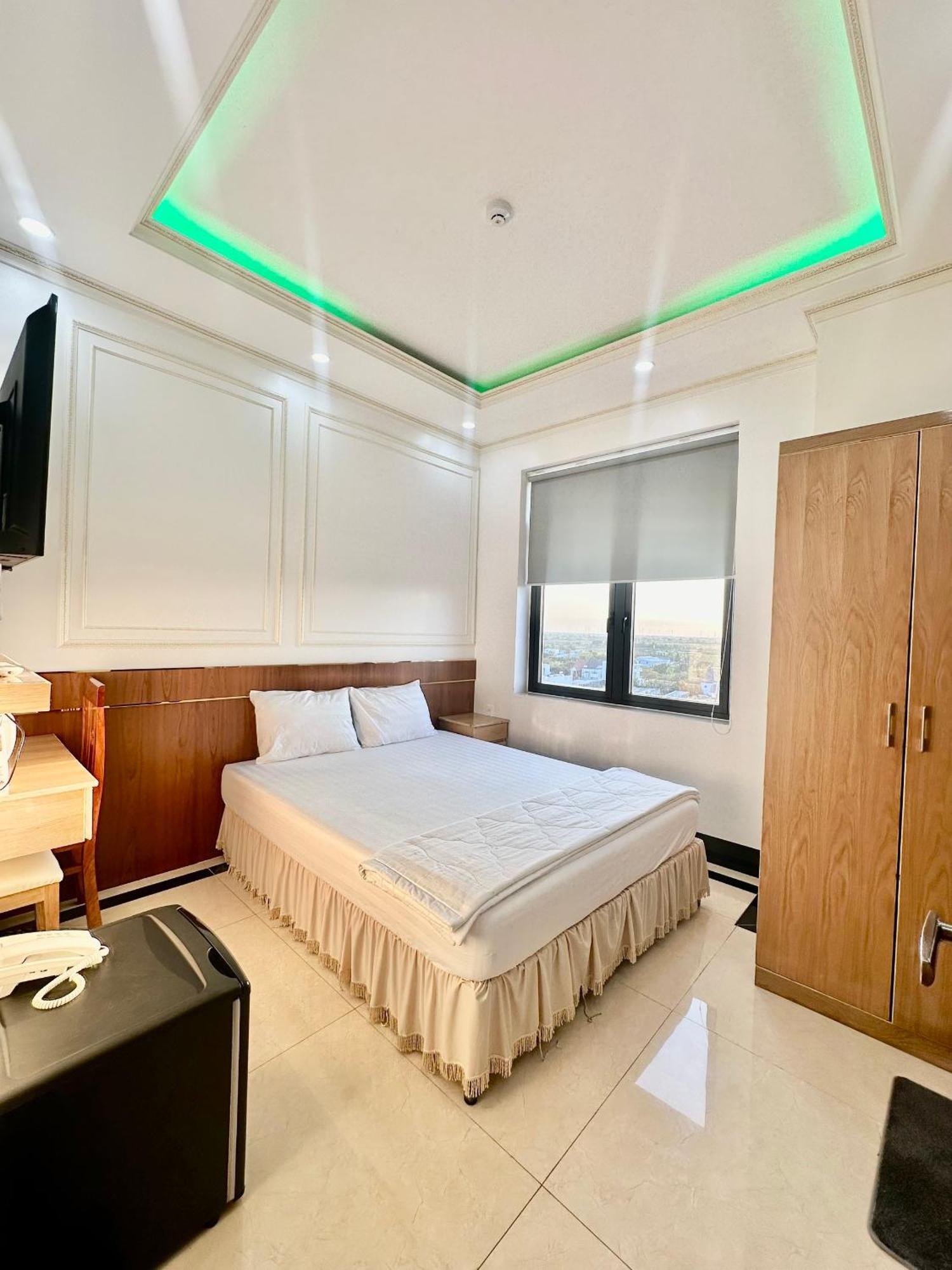 Hotel Phụng Hoàng Vũ Bac Lieu Esterno foto