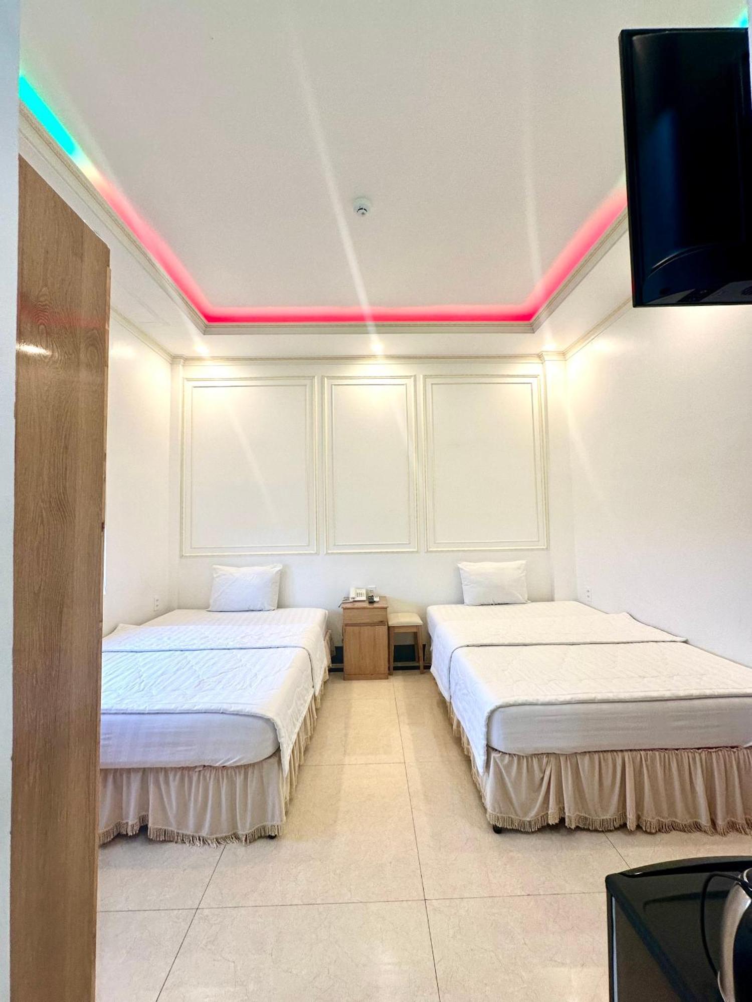 Hotel Phụng Hoàng Vũ Bac Lieu Esterno foto