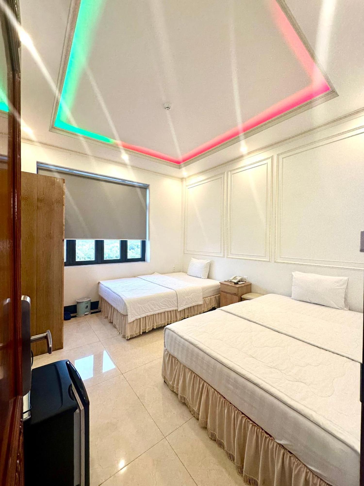 Hotel Phụng Hoàng Vũ Bac Lieu Esterno foto